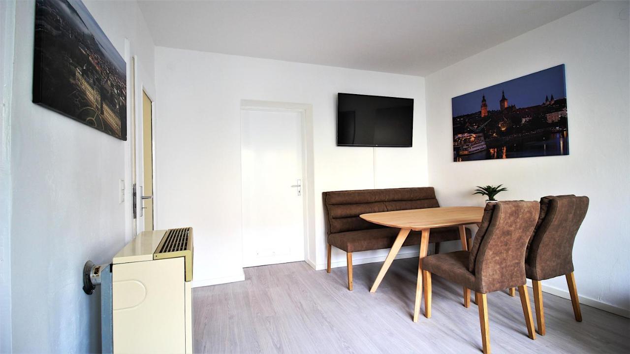 Central & Lovely - For Up To 6 Persons Wurzburg Luaran gambar