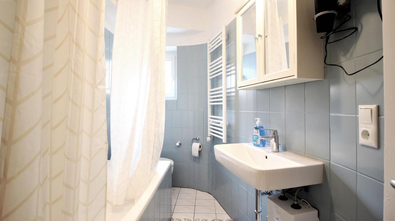 Central & Lovely - For Up To 6 Persons Wurzburg Luaran gambar