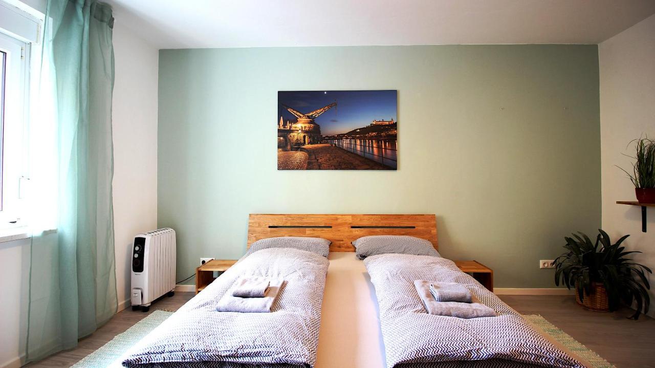 Central & Lovely - For Up To 6 Persons Wurzburg Luaran gambar